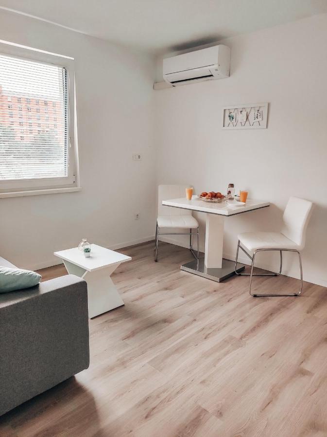 Studio Apartment Sanya #2 Ljubljana Luaran gambar